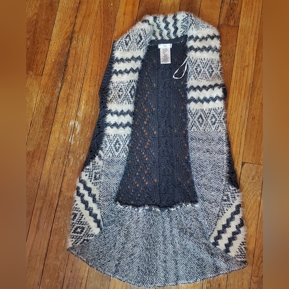 Girls Vest - Picture 1 of 3